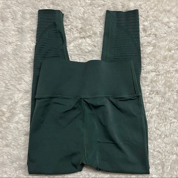 Fabletics High-Waisted SculptKnit® Capri - Picture 7 of 8